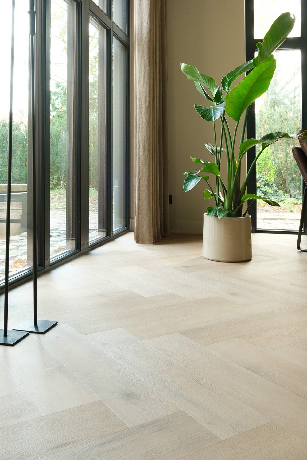 Belakos-PVC–Attico-visgraat-XL-83_01