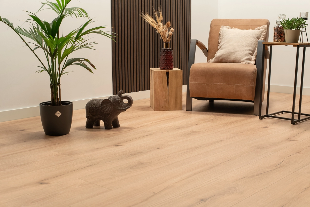 hybride_laminaat_steden_bergamo_bruin_eiken_atmospheric.webp