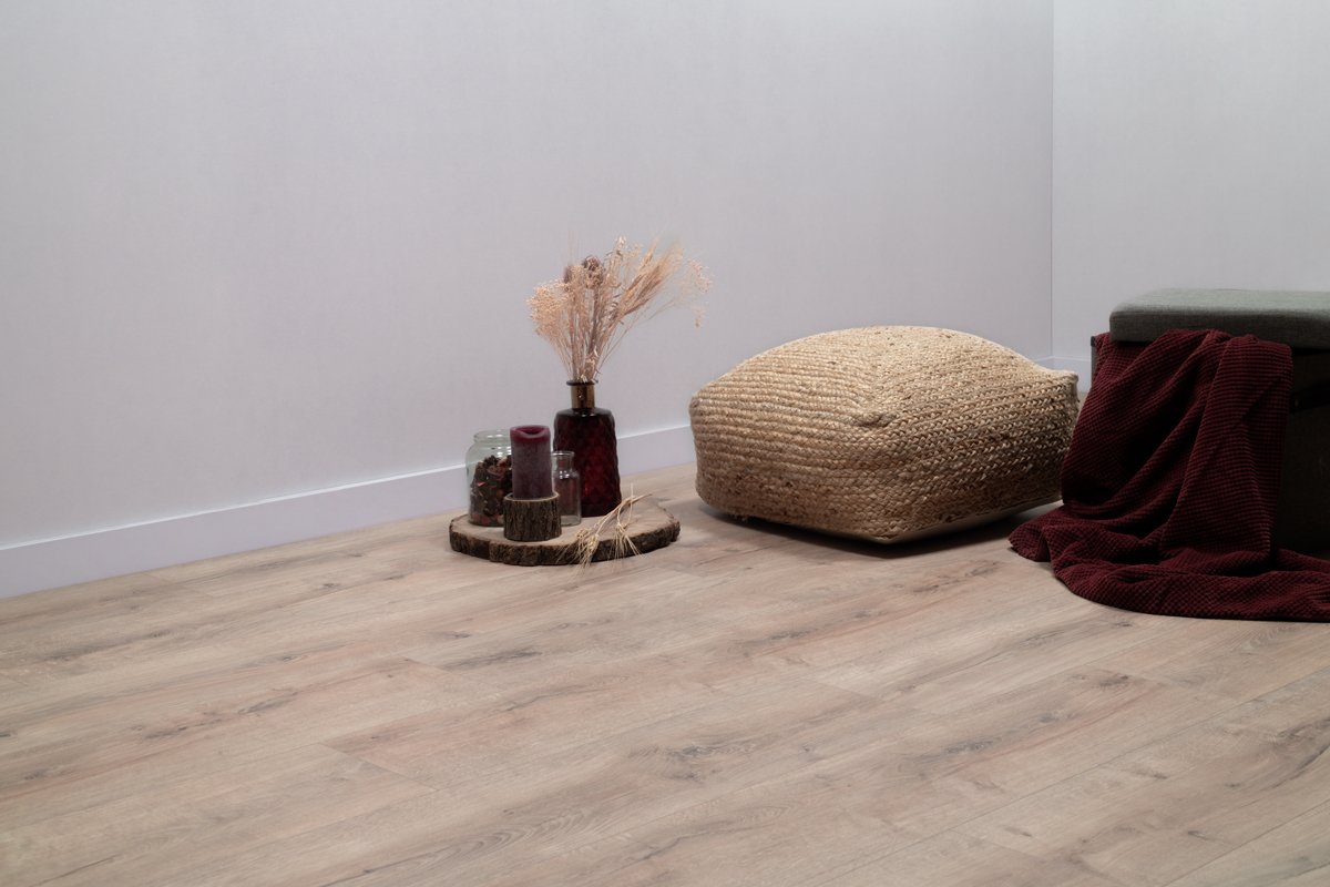 hybride_laminaat_steden_leiden_lichtbruin_eiken_atmospheric.jpg